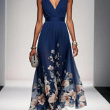 Paula | Maxikleid aus Chiffon mit Blumen hellblau und V-Ausschnitt